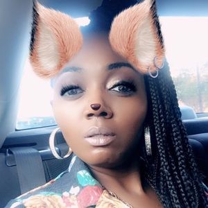 Meet your Posher, Kendra